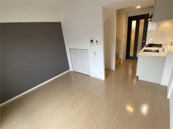 居室・リビング　※別部屋参考写真