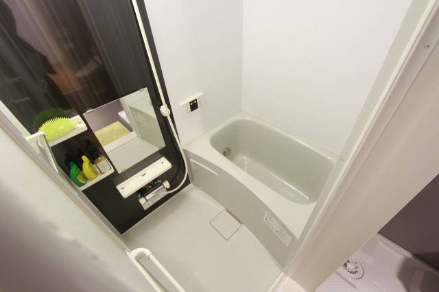 バス・シャワールーム　＊モデルルーム写真参照