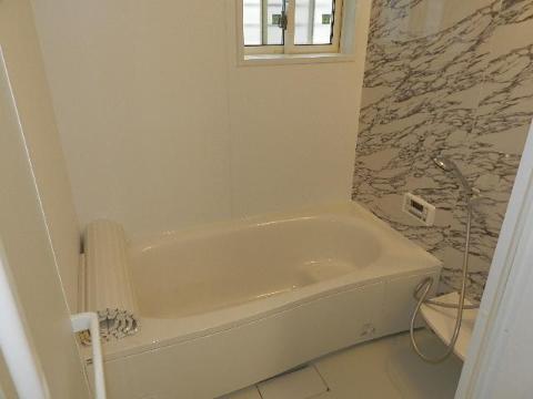 バス・シャワールーム　バス