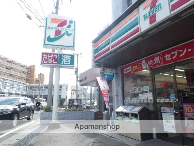 コンビニ　セブンイレブン（コンビニ）まで103m