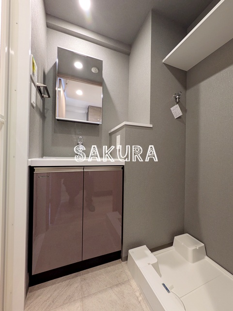 洗面設備　身支度に欠かせない独立洗面台♪