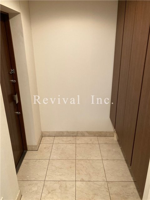 玄関　広々とした玄関