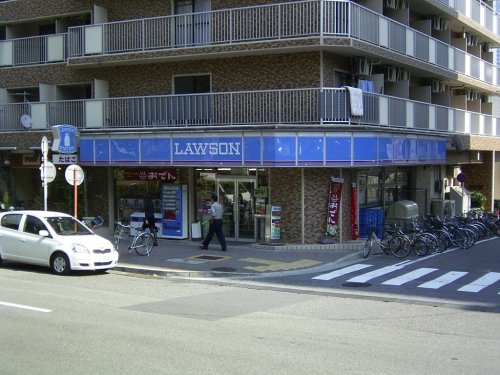 コンビニ　ローソン 上前津店（コンビニ）まで325m