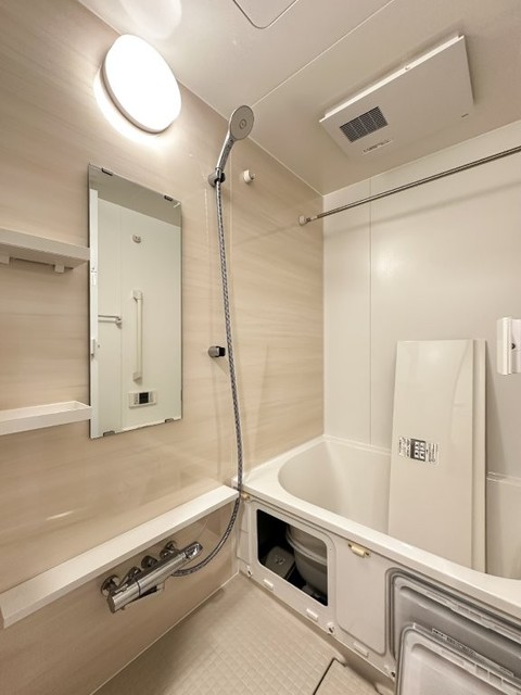 バス・シャワールーム　※写真は同タイプ住戸です。