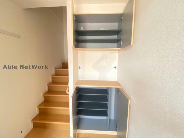 玄関　同型反転タイプ　現況優先