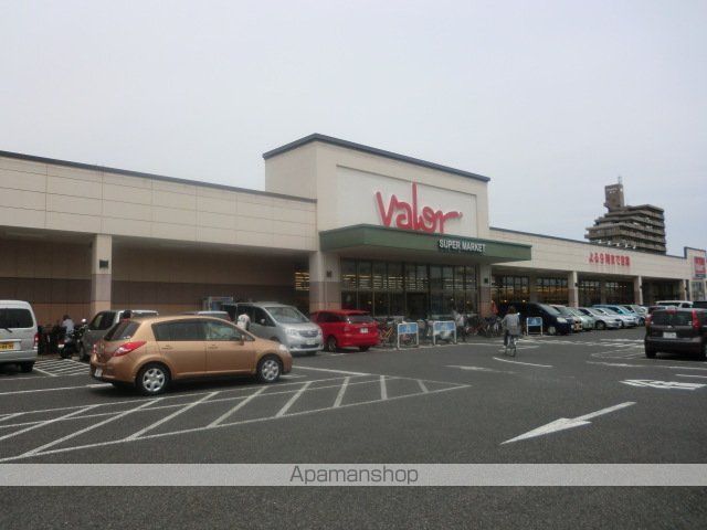 スーパー　バロー新守山店（スーパー）まで369m