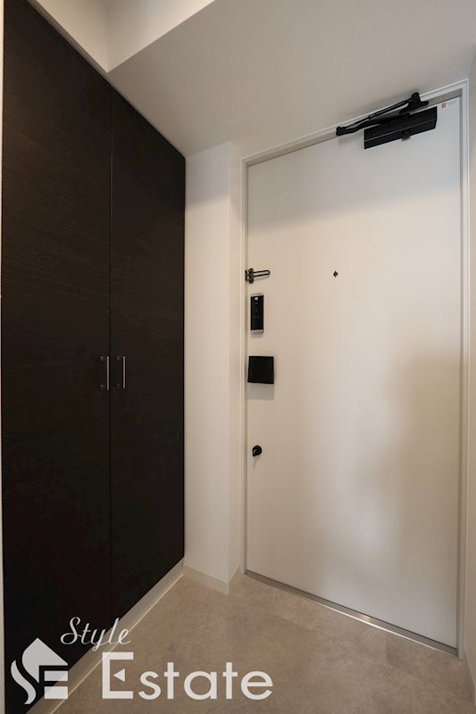 玄関　玄関　シューズボックス