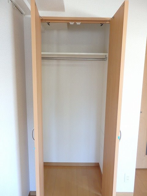 収納　参考写真（同物件別部屋）