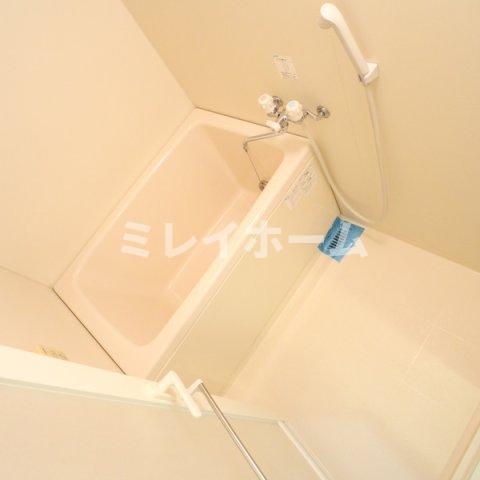 バス・シャワールーム　同建物内別のお部屋の参考写真になります。