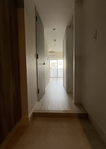 玄関　クラリッサ横浜ロッソ