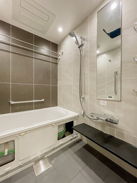 バス・シャワールーム