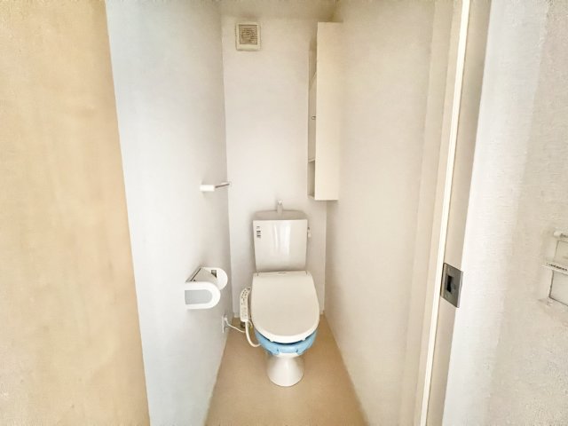 トイレ　※同タイプ参考写真