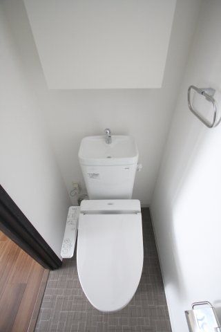 トイレ　（別タイプ参考写真）カーサ・コリーナ　北区田端5