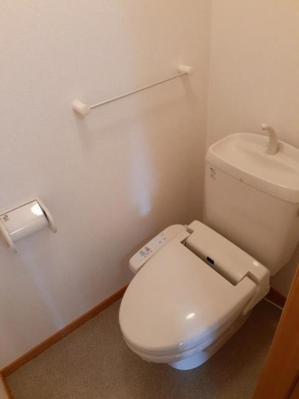 トイレ　図面と現状に相違がある場合には現状を優先