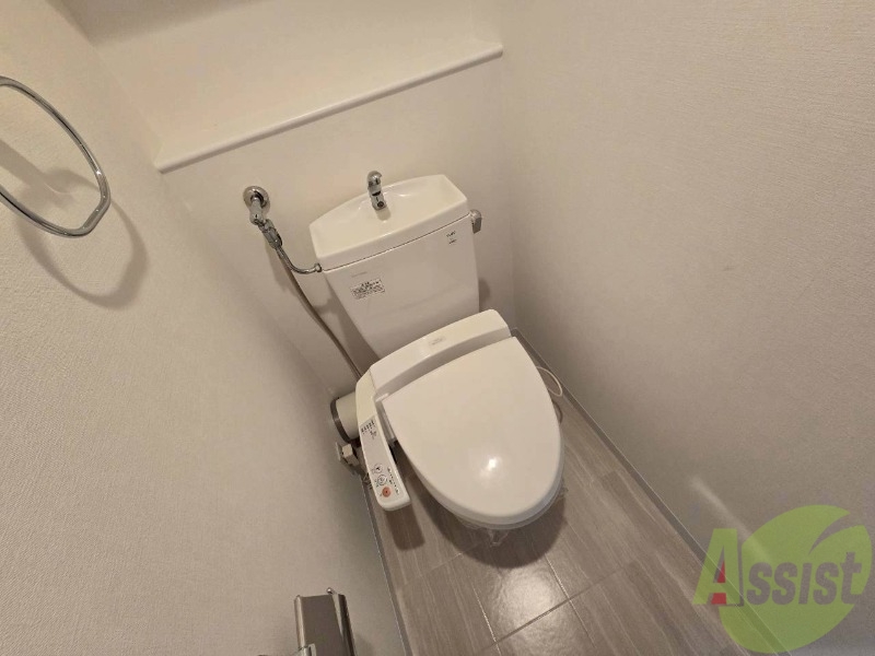 トイレ　ウォシュレット機能がついたトイレ。安心して使用できますね。