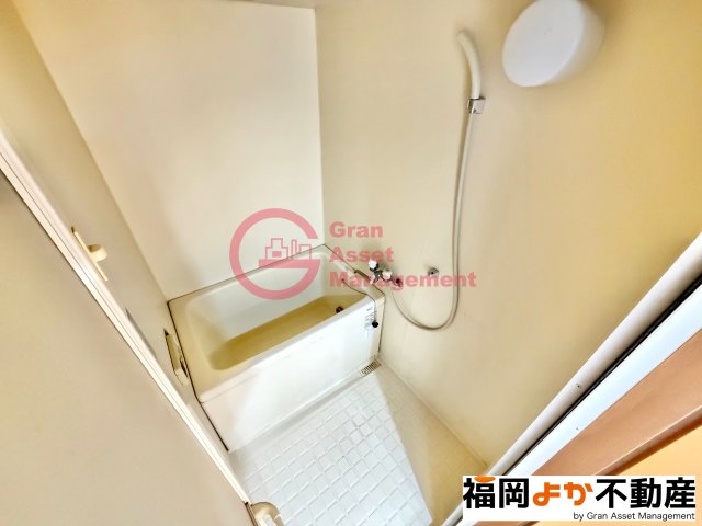 バス・シャワールーム　ゆったり過ごせるお風呂です