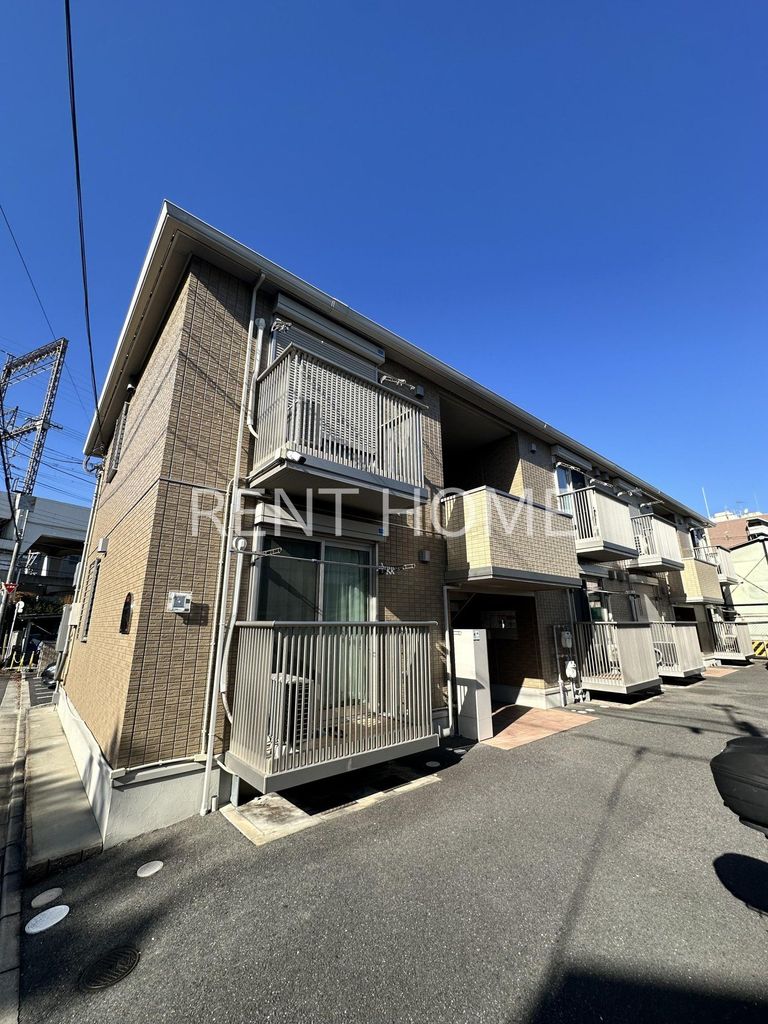 建物外観　2階建ての建物です。