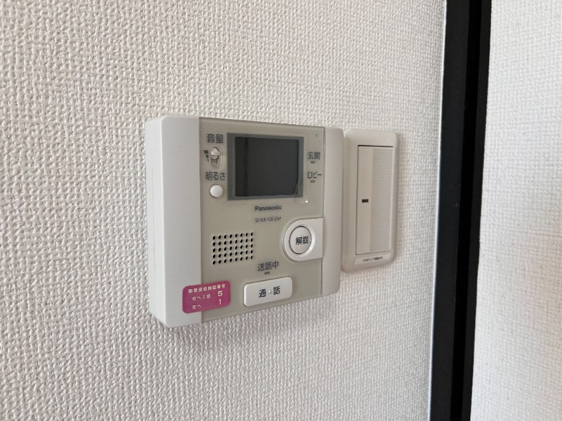 セキュリティ　※別部屋の参考写真となります。