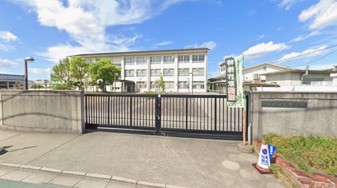 小学校　堺市立白鷺小学校（小学校）まで787m