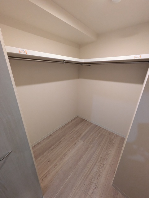 収納　ウォークインクローゼット※別部屋参考写真です。