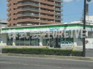 コンビニ　ファミリーマート栗東手原店（コンビニ）まで125m