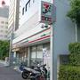 コンビニ　セブンイレブン港区港南2丁目店（コンビニ）まで34m