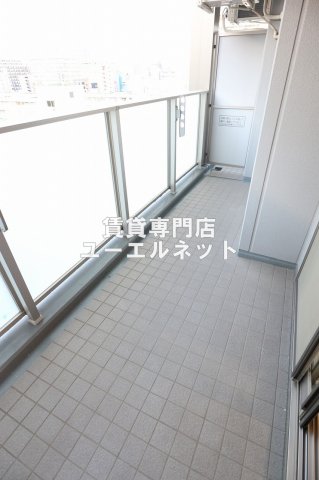 バルコニー　バルコニー付きで採光＆風通し良好！