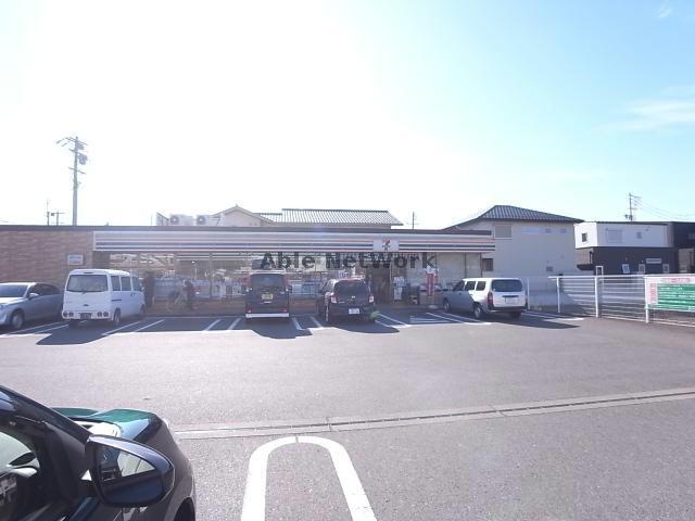 コンビニ　セブンイレブン岐阜領下2丁目店（コンビニ）まで877m