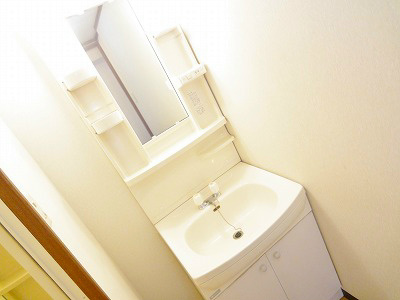洗面設備　洗面台になります