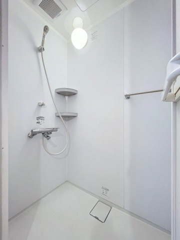 バス・シャワールーム　シャワー・トイレ別