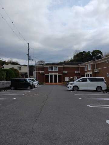 駐車場　駐車スペースもあります
