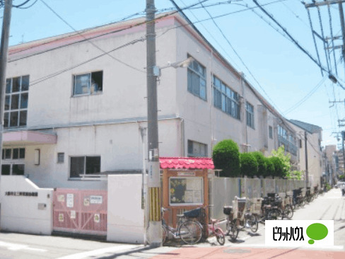 幼稚園・保育園　大阪市立三軒家西幼稚園（幼稚園・保育園）まで459m