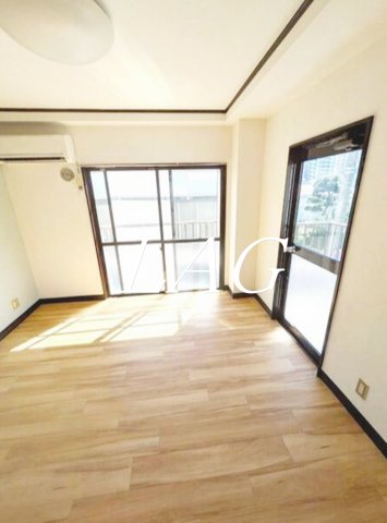 居室・リビング　洋室のお部屋です。