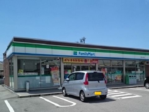 コンビニ　ファミリーマート富山上赤江店（コンビニ）まで230m