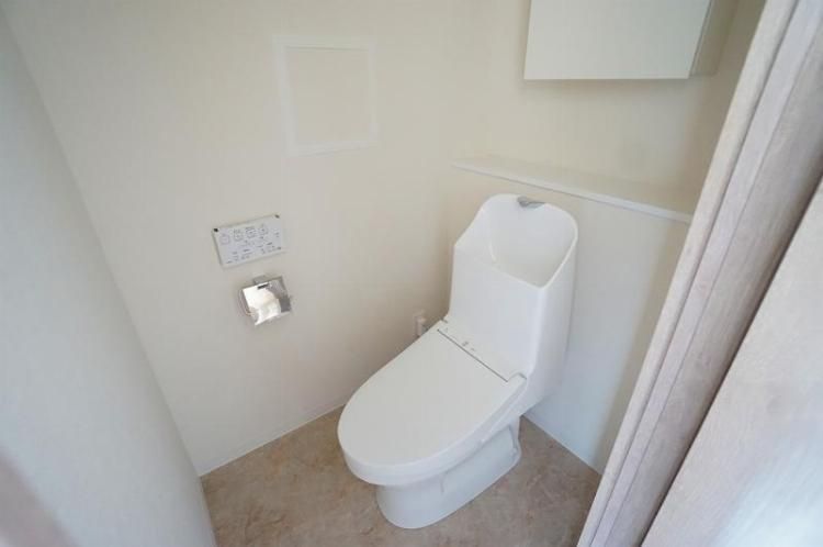 トイレ　清潔感のあるトイレです