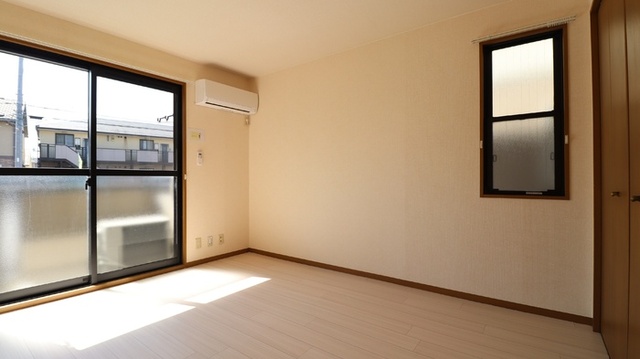 その他部屋・スペース　★洋室６帖★