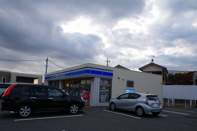 コンビニ　ローソン 長泉南一色店（コンビニ）まで700m