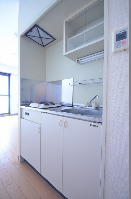 キッチン　※同建物別号室の写真