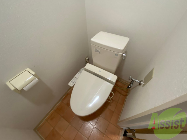 トイレ　各機能付きのトイレですので安心してご利用いただけます