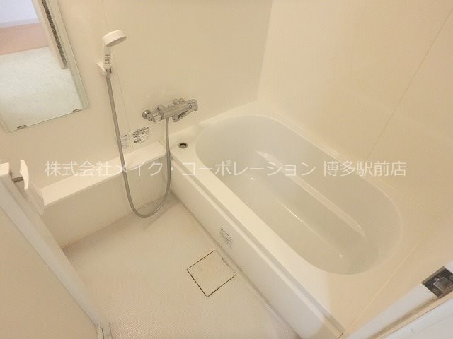 バス・シャワールーム　※入居中の為別部屋写真使用現状優先