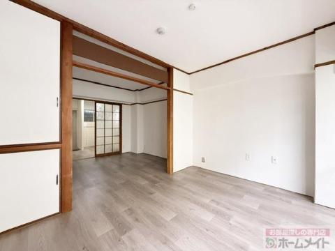 岸ノ里ニューハイツの居間写真