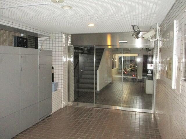 東京メトロ日比谷線 入谷駅 徒歩7分 9階建 築38年の外観写真