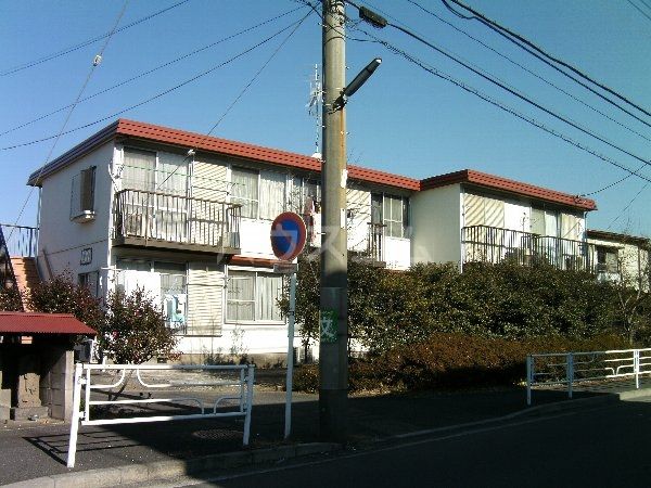 第1西山ハイツの外観写真