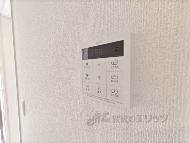 その他設備　給湯器リモコン