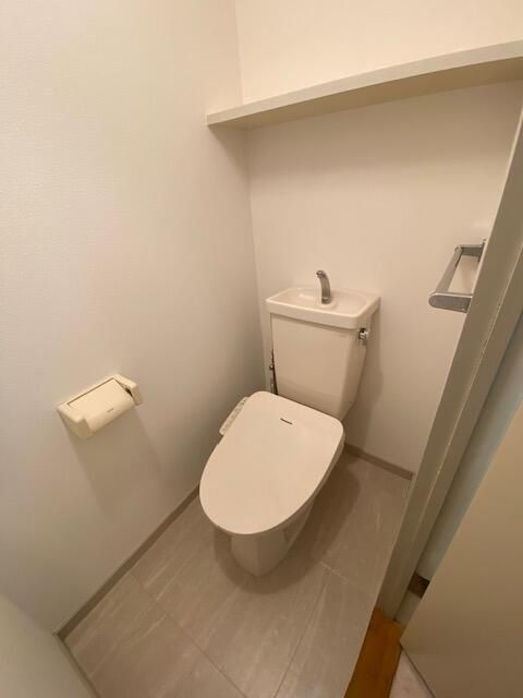 ロイヤルメゾン門司のトイレ写真