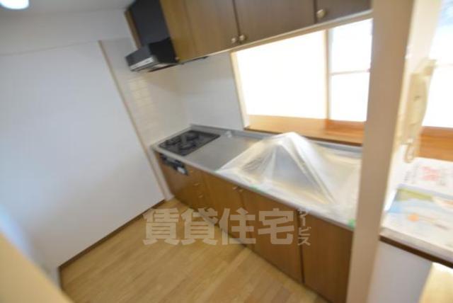 阪急千里線 南千里駅 徒歩15分 5階建 築26年のキッチン写真