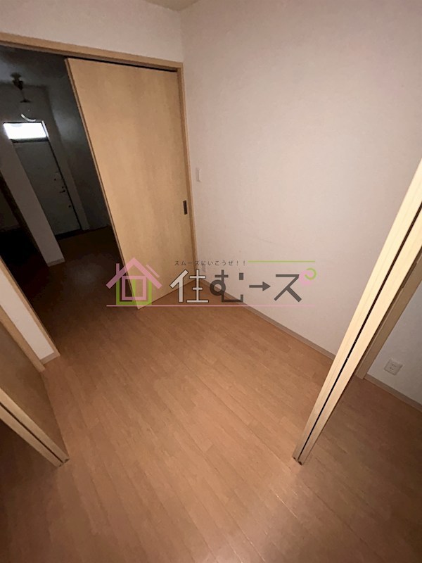 旭区生江1丁目貸家の居間写真