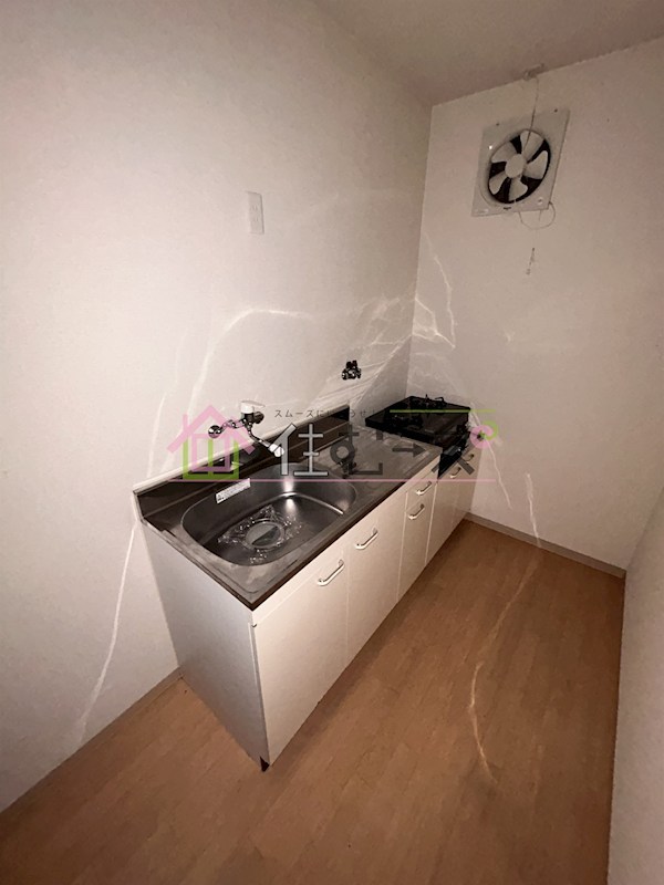 旭区生江1丁目貸家のキッチン写真