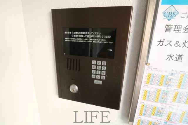ロビー　安心のオートロック♪
