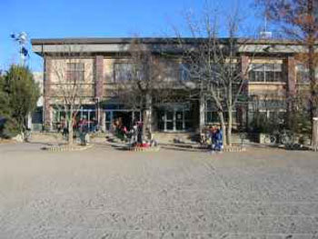小学校　千曲市立東小学校（小学校）まで1880m